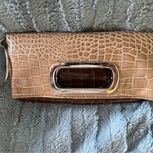Elegant Tan Crocodile-Embossed Clutch